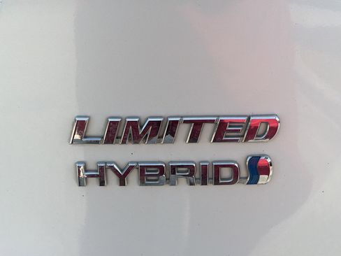 Used 2016 Toyota RAV4 Limited image 41