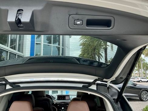 Certified 2024 Acura MDX FWD w/ Technology Package image 13