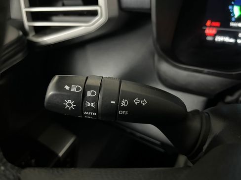 Used 2024 Toyota Tundra Platinum image 35