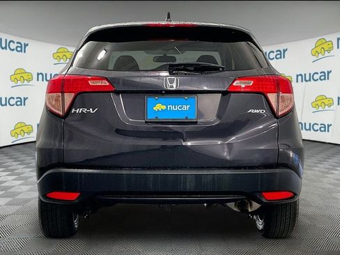 Used 2017 Honda HR-V EX image 5