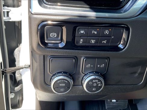 Used 2026 GMC Yukon XL Denali w/ Sun & Power Step Package RWD image 53
