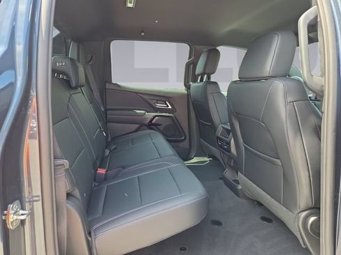 Used 2026 Chevrolet Silverado EV LT AWD/4WD image 18