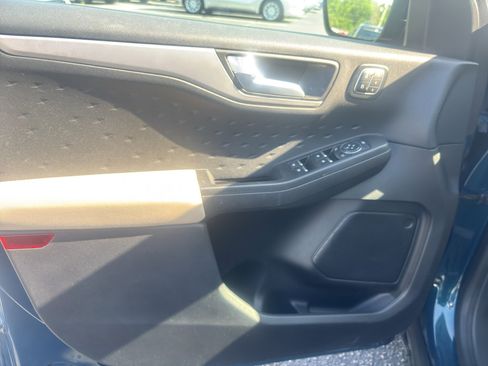 Used 2020 Ford Escape SEL FWD image 14