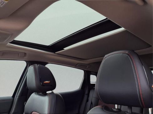 New 2026 Nissan Kicks SR w/ SR Premium Package image 16