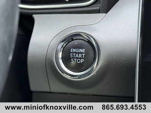 Used 2022 Toyota Avalon XLE image 18