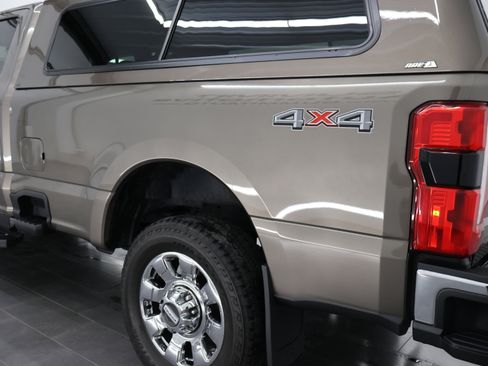 Used 2023 Ford F350 Lariat w/ Chrome Package AWD/4WD image 33