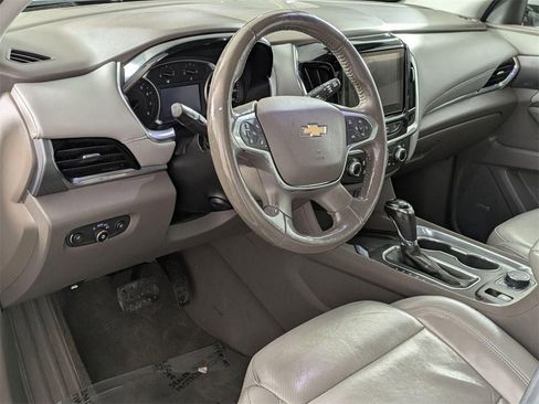 Used 2018 Chevrolet Traverse Premier image 11