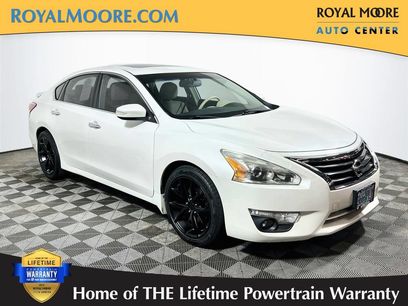 Used 2013 Nissan Altima 3.5 SL w/ Technology Pkg
