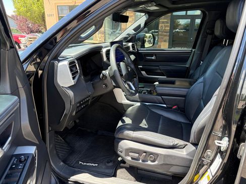 Used 2023 Toyota Tundra Platinum AWD/4WD image 4
