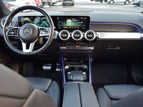 Used 2021 Mercedes-Benz GLB 250 4MATIC w/ AMG Line image 24