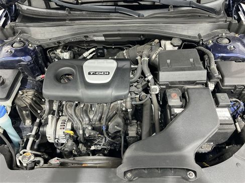 Used 2019 Kia Optima EX image 28