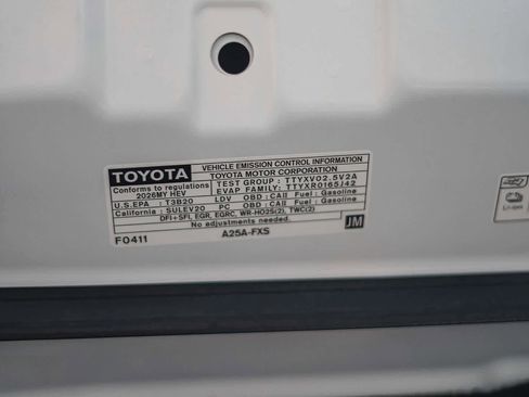Used 2026 Toyota Camry SE FWD image 27