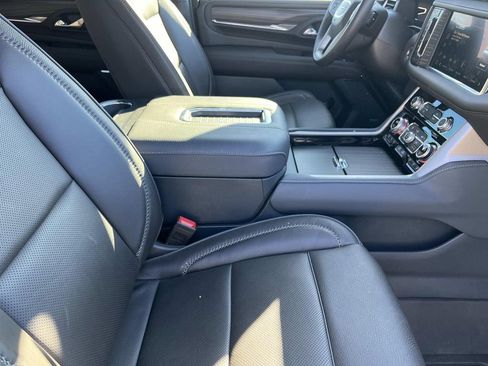 Used 2024 GMC Yukon Denali w/ Max Trailering Package image 24