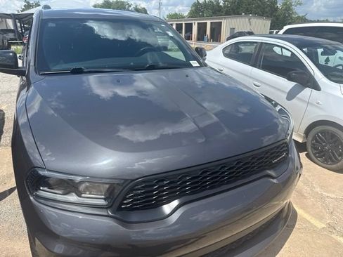Used 2023 Dodge Durango GT w/ Blacktop Package AWD/4WD image 2