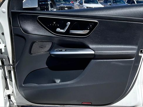 Used 2024 Mercedes-Benz GLC 300 image 22