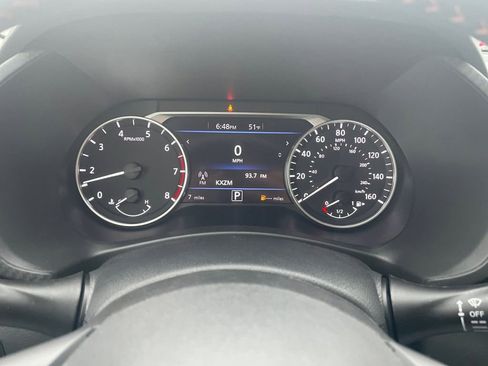 Certified 2025 Nissan Sentra SR w/ Midnight Edition image 20