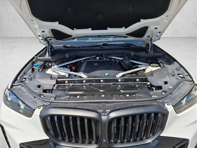 Used 2026 BMW X5 xDrive40i w/ M Sport Package AWD/4WD image 25