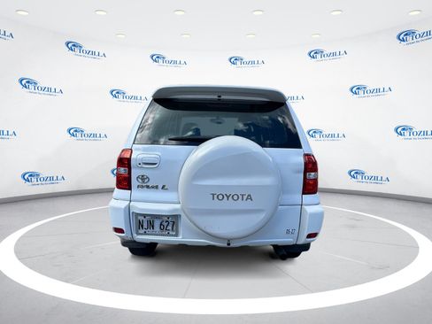 Used 2004 Toyota RAV4 2WD image 4