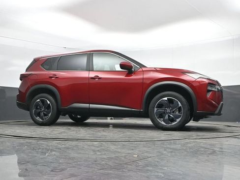 Used 2025 Nissan Rogue SV AWD/4WD image 44