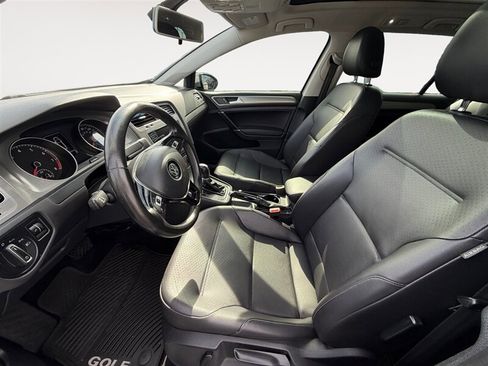 Used 2016 Volkswagen Golf Limited Edition FWD image 10