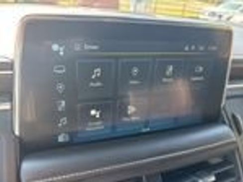 Used 2024 Chevrolet Tahoe Premier RWD image 12