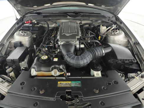 Used 2009 Ford Mustang GT image 6