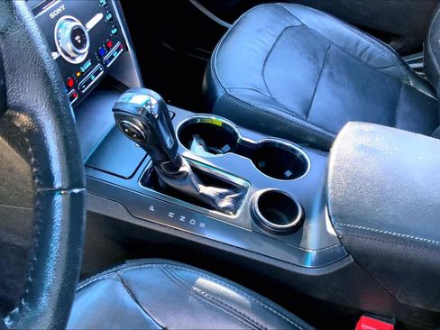 Used 2018 Ford Explorer Limited w/ Equipment Group 301A image 16