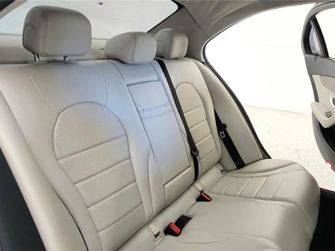 Used 2015 Mercedes-Benz C 300 4MATIC Sedan image 37