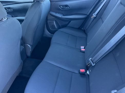 Used 2025 Nissan Sentra S image 9