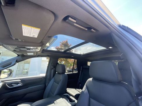 Used 2024 Chevrolet Tahoe LT w/ LT Signature Plus Package RWD image 19
