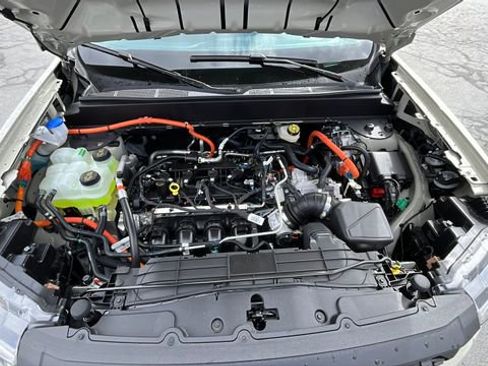 Used 2025 Ford Maverick Lariat AWD/4WD image 20