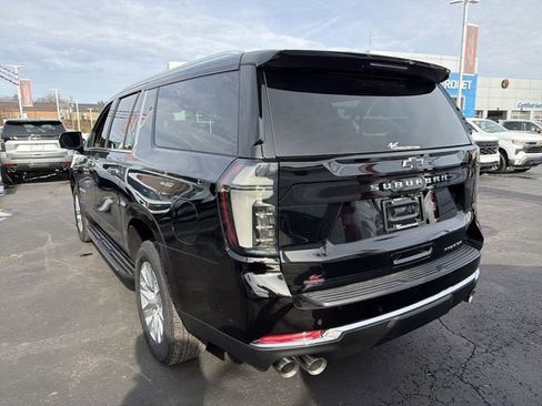 New 2026 Chevrolet Suburban Premier w/ Sun And Tow Package AWD/4WD image 6