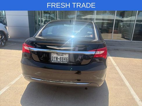 Used 2013 Chrysler 200 Touring FWD image 13