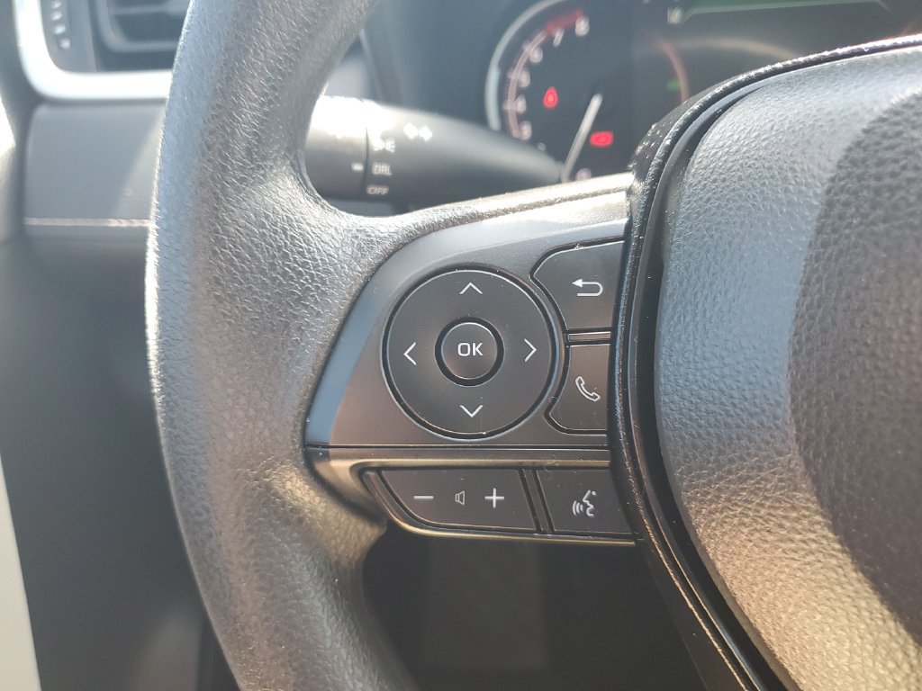 Certified 2025 Toyota RAV4 LE FWD image 19