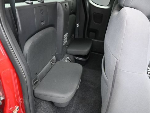 Used 2022 Nissan Frontier S w/ Technology Package AWD/4WD image 27