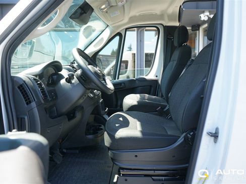 Used 2025 RAM ProMaster 2500 w/ Convenience Group FWD image 15