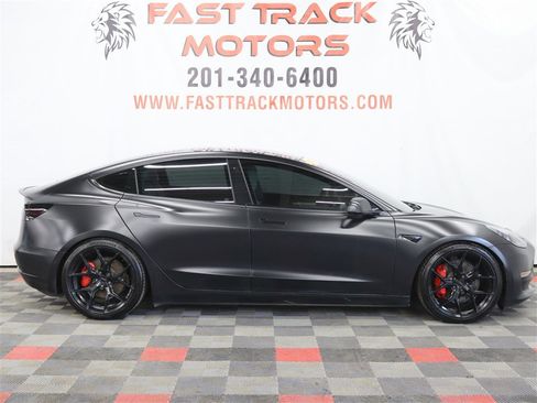 Used 2021 Tesla Model 3 Performance image 4
