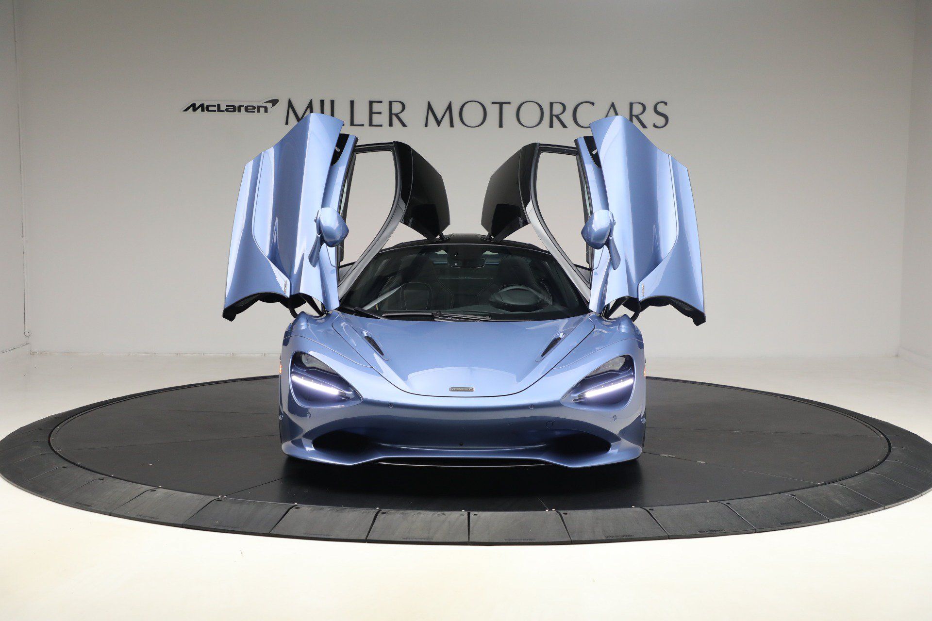 Used 2026 McLaren 750S RWD image 13