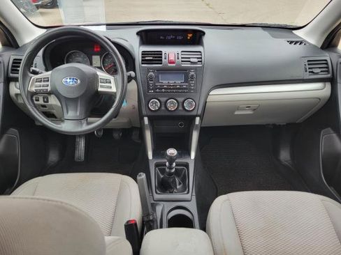 Used 2014 Subaru Forester 2.5i image 12
