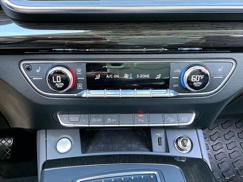 Used 2019 Audi Q5 2.0T Premium Plus w/ Premium Plus Package AWD/4WD image 19