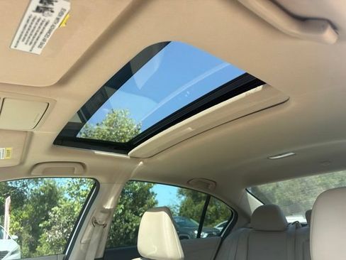 Used 2017 Honda Accord Touring image 21