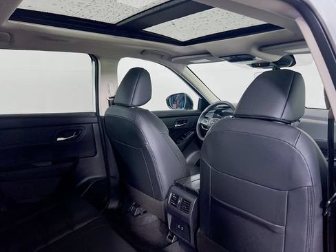 Used 2026 Nissan Rogue Dark Armor FWD image 9