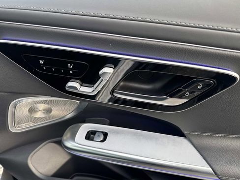 Used 2024 Mercedes-Benz CLE 300 4MATIC Coupe image 14