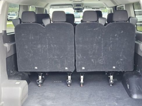 Used 2024 Ford Transit 350 XLT RWD image 29