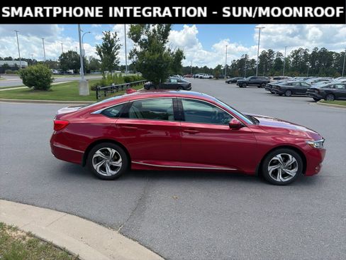 Used 2018 Honda Accord EX image 5