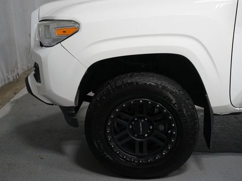 Used 2019 Toyota Tacoma SR w/ SR Convenience Package RWD image 5