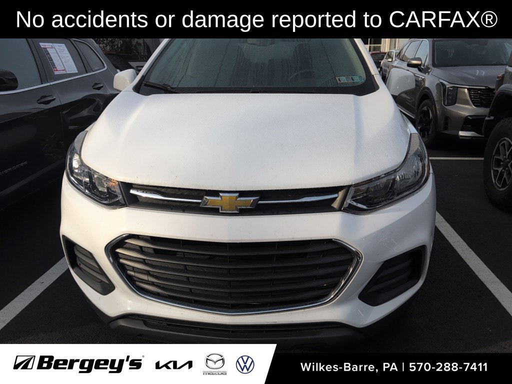 Used 2017 Chevrolet Trax LS AWD/4WD image 2