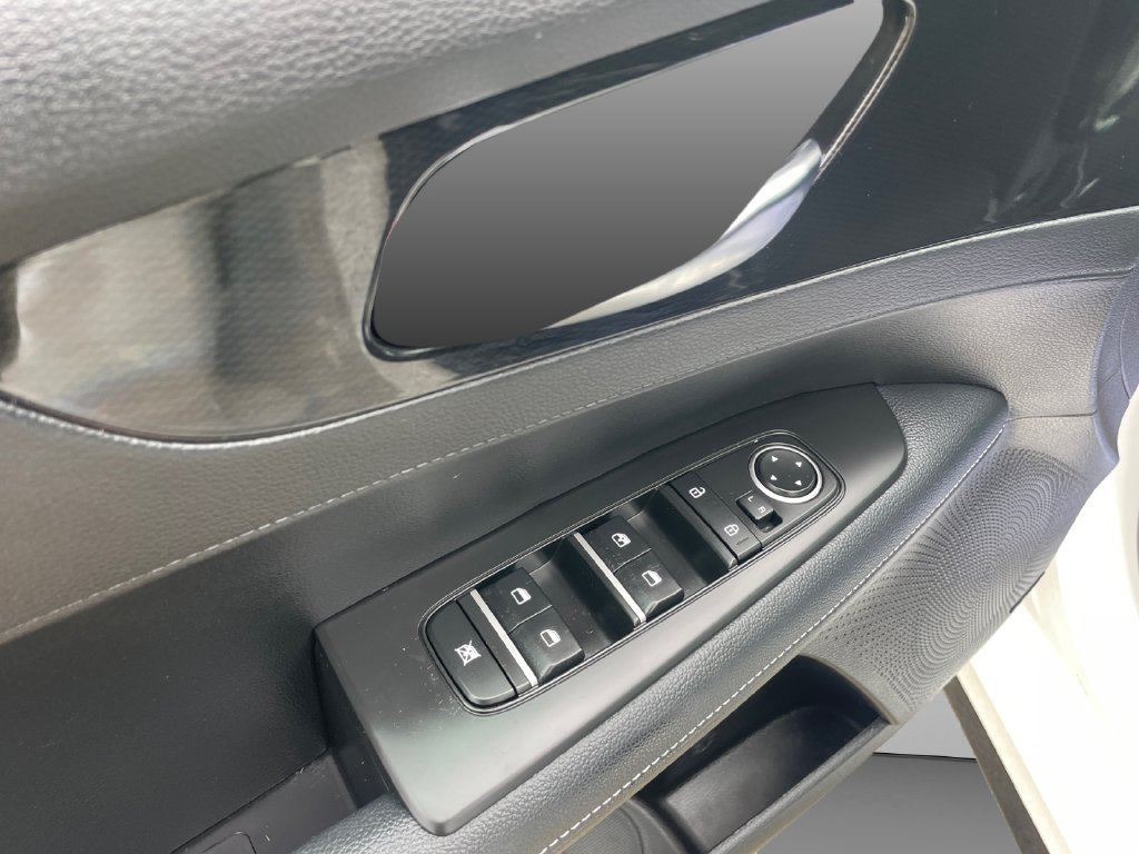 Used 2023 Kia Forte GT-Line w/ GT-Line Premium Package FWD image 23