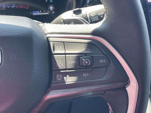 Used 2023 Jeep Grand Cherokee 4WD 4xe image 32