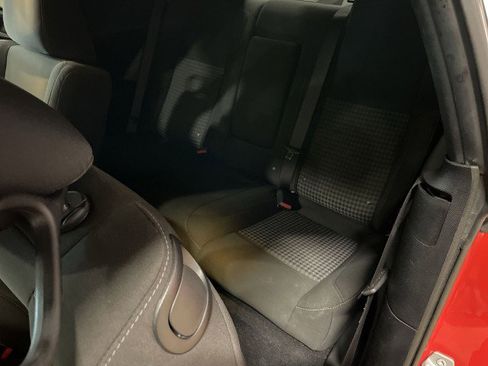 Used 2020 Dodge Challenger SXT RWD image 21